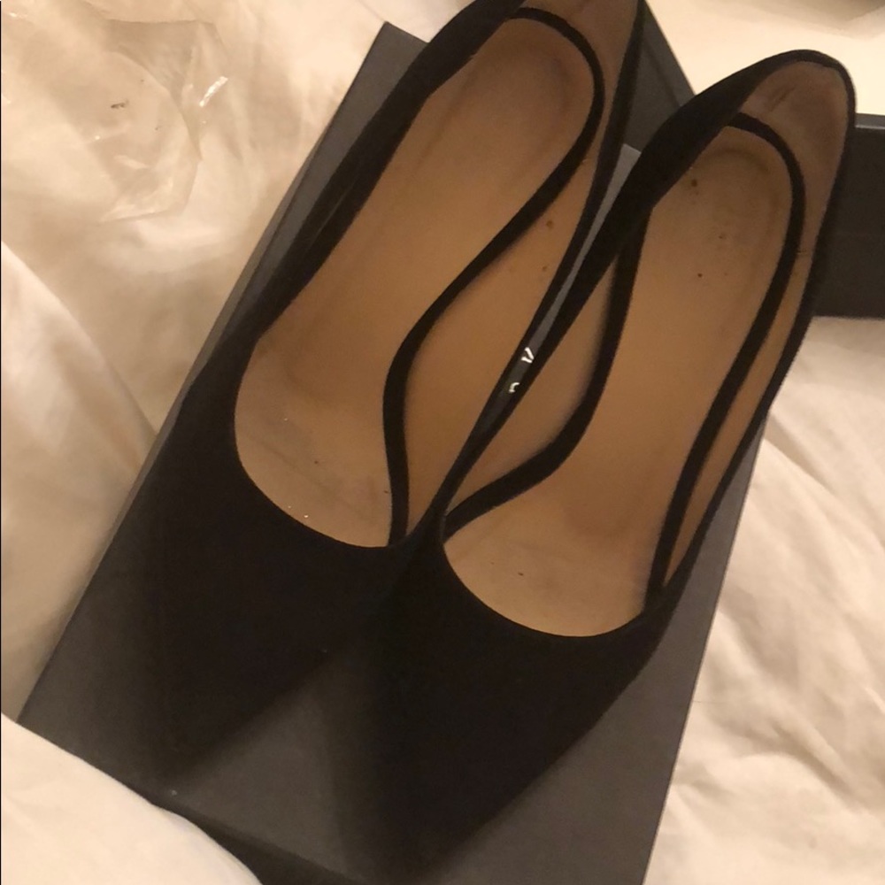 Barneys Classic Black Suede Pump